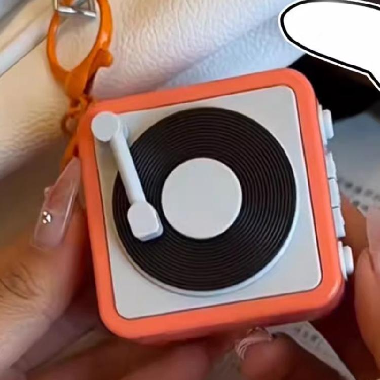 Elegant Phonograph Keychain With Recording Feature Bag Hanging Decoration for Music Lovers and Collectors Daily Use