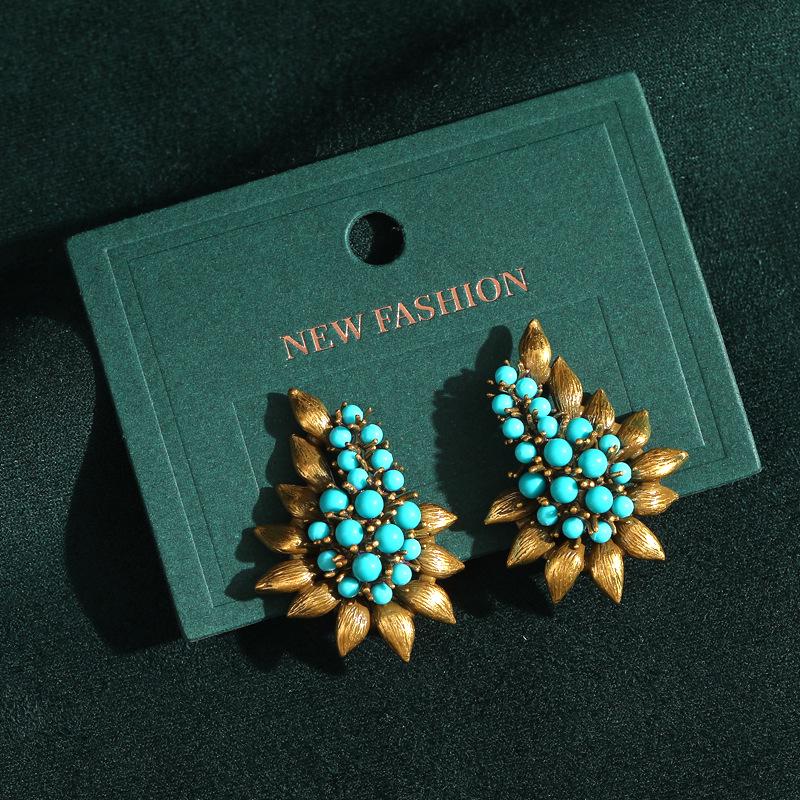 Yong Nuo Vintage Retro Jewelry: High-End, Colorfast Antique Earrings
