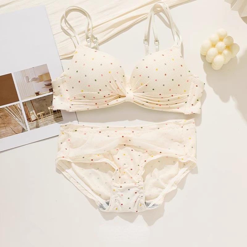 Seamless Push-Up Polka Dot Bra with Back Support