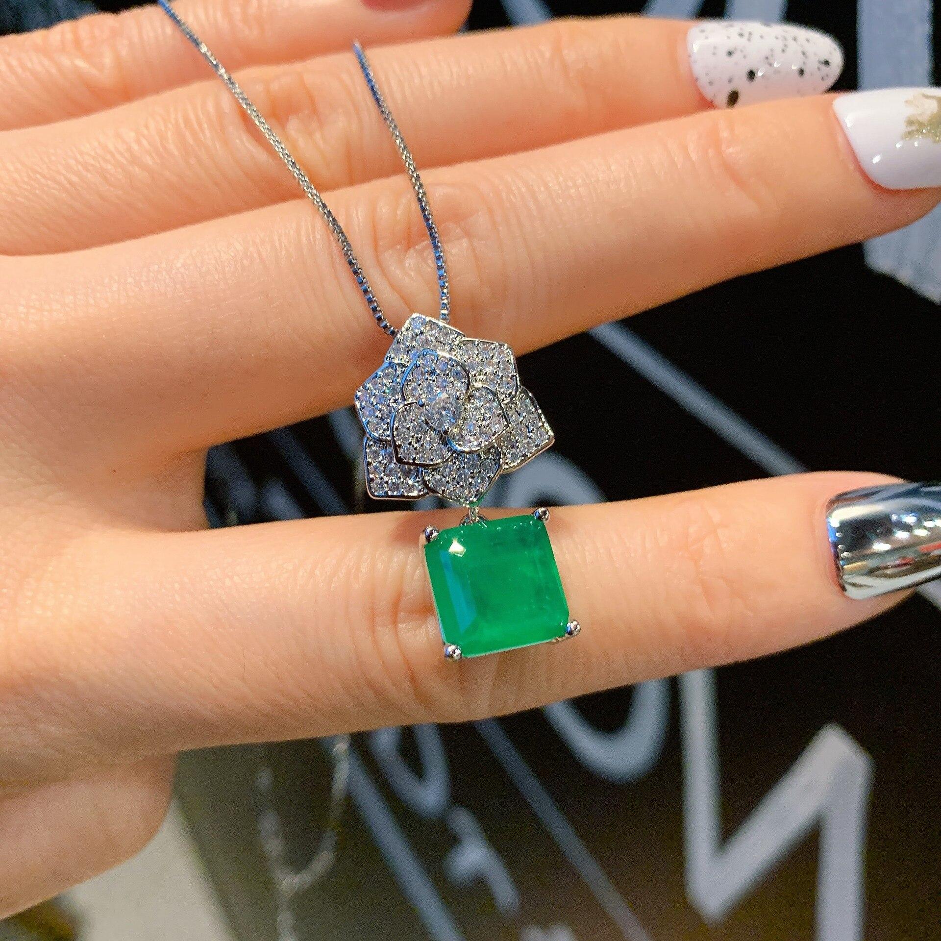 

Qtt 10 * 10 мм Изумрудный драгоценный камень комплект ювелирных изделий для женщин 925 Серебряный цветок розы ожерелье серьги винтажный тренд вечерние коктейльные украшения 45cm