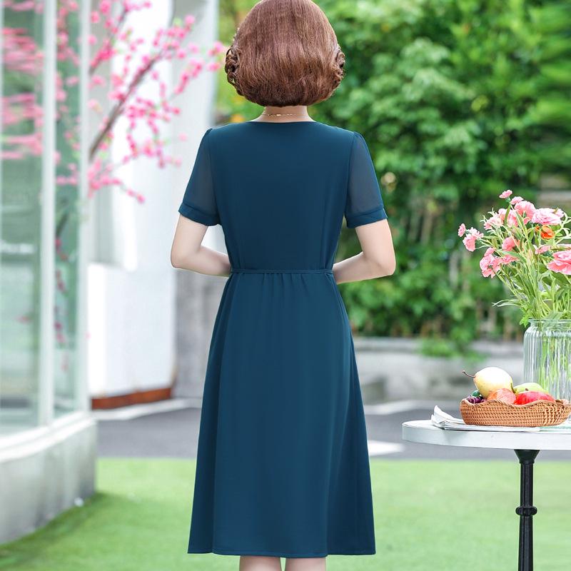 Elegant Chiffon Summer Dress 2026: Short Sleeve Style for Women Aged 40-50