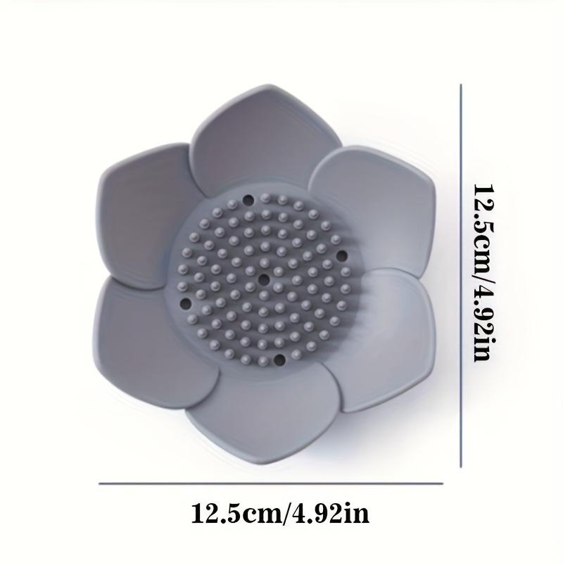 3pcs of lotus-shaped soap holders. They are self-draining bathroom soap racks, portable, and can be used in the kitchen