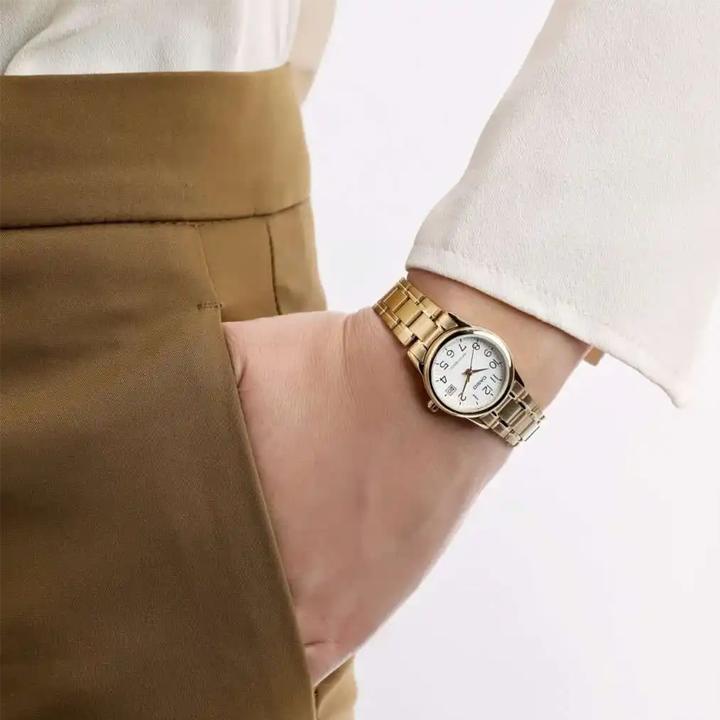 Casio Women's Standard Series 25mm White Watch LTP-V002G-7B2 LTP-V002G-7B2