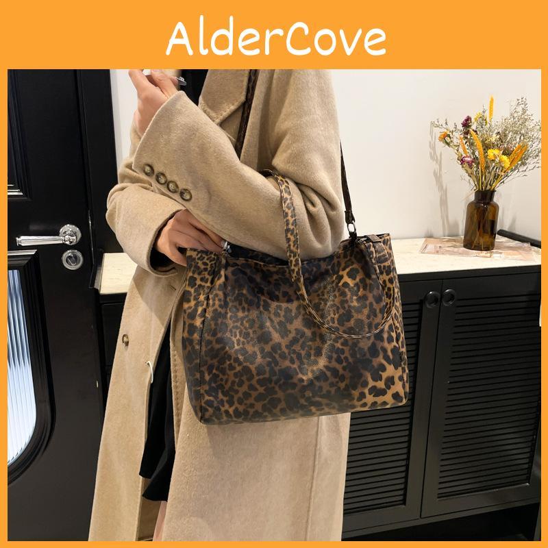 Fashionable Unisex Brown And Black Leopard Print Shoulder Bag With Spacious Pockets