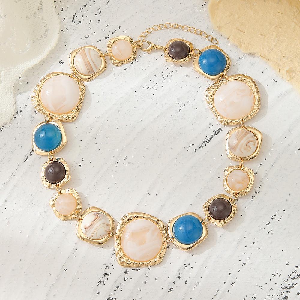 Geometric Resin Pendant Necklace With Electroplated Finish For Casual Women Accessory