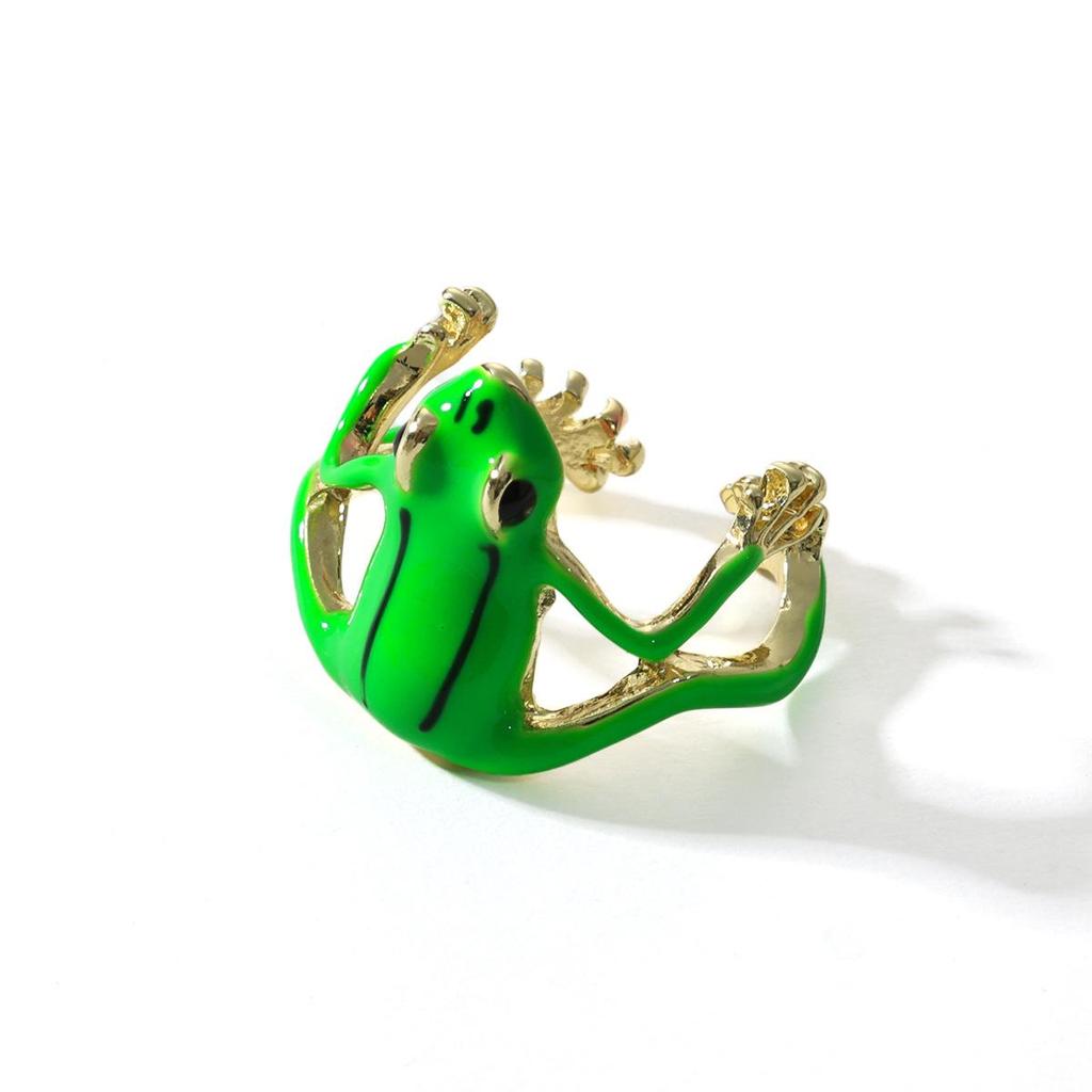Adjustable Cute Green Frog Hug Ring - Unique and Playful Design