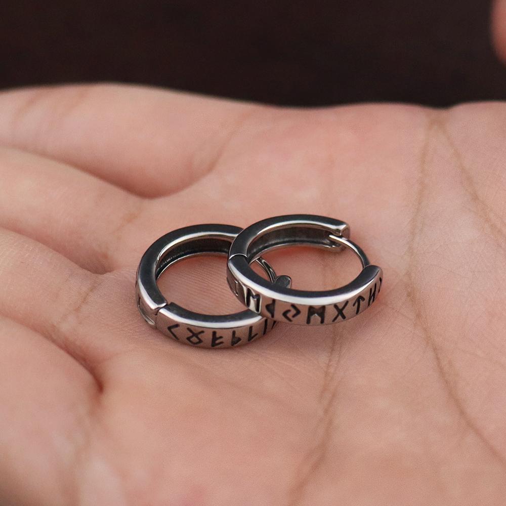 Pendientes de Aro de Moda con Runas Vikingas Noruegas para Hombre Mujer Acero Inoxidable Unisex Aro Huggie Nórdico Joyería con Encanto Retro
