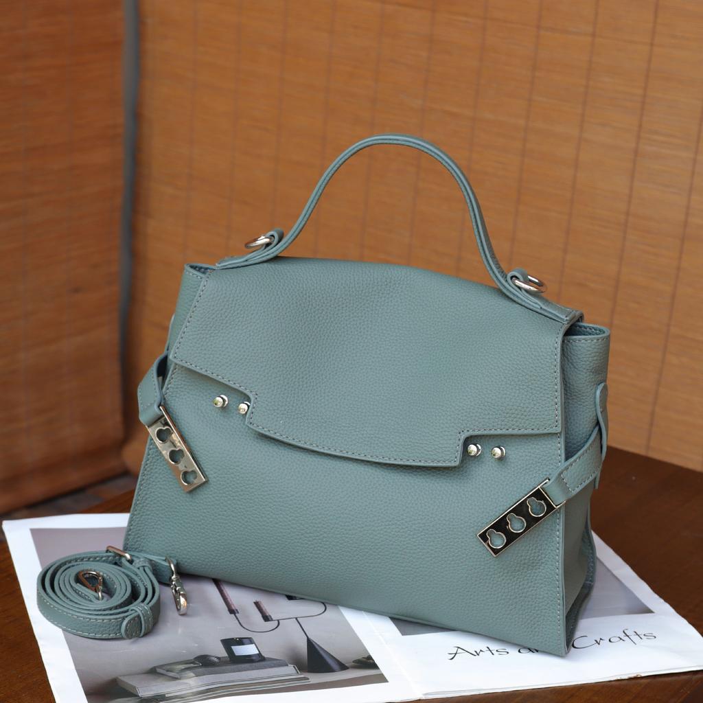 Temperament Characteristic Women'S Bag First Layer Cowhide Horizontal Style Popular Commuter Shoulder Portable Leather Soft Leather