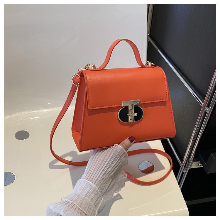 Women's Summer 2023 Retro Candy Color Crossbody Shoulder Bag: Fashionable and Textured Handbag
