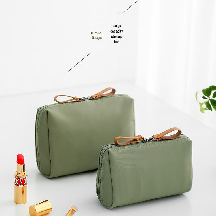 Trendy Mini Cosmetic Bag: Travel-Ready Makeup and Lipstick Organizer