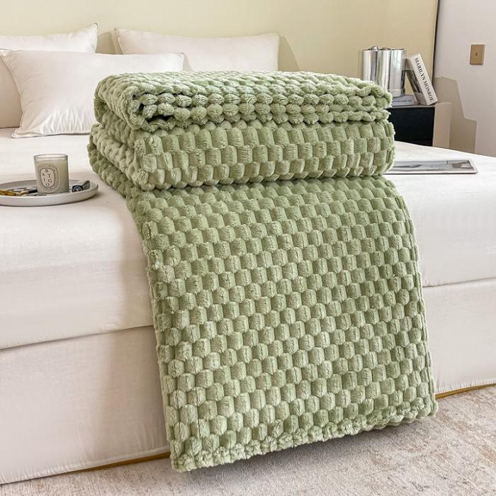 Golden Turtle Velvet Nap Blanket - Thick, Customizable & Multi-functional Coral Velvet Throw for Students