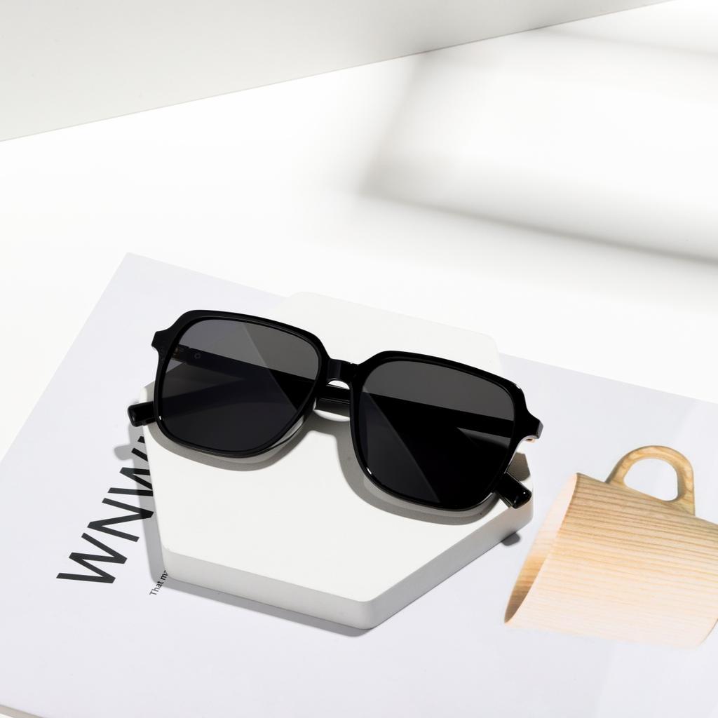 European and American retro style men's and women's fashionable sunglasses trend versatile summer sun shading and UV protection