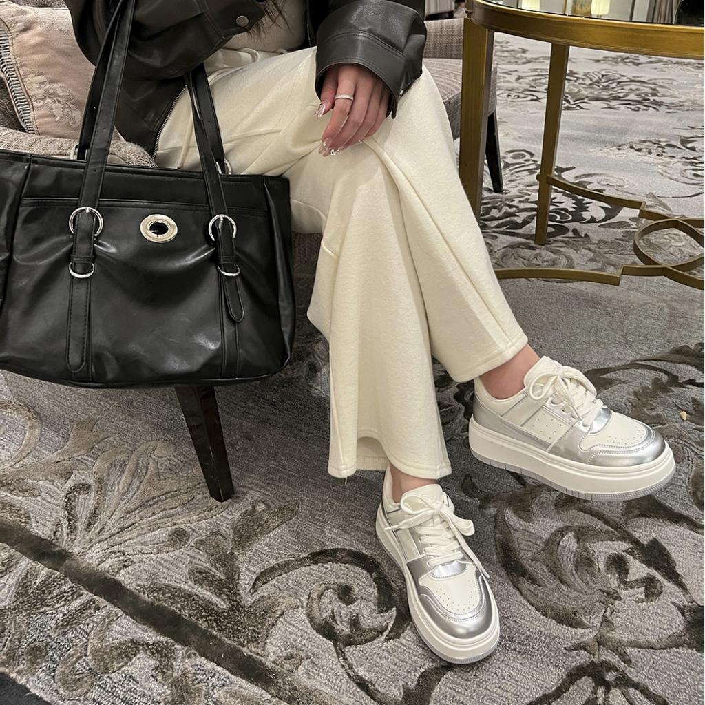 Inside and outside leather niche thick-soled heightening little white shoes women's autumn 2025 new versatile casual sports shoes board shoes