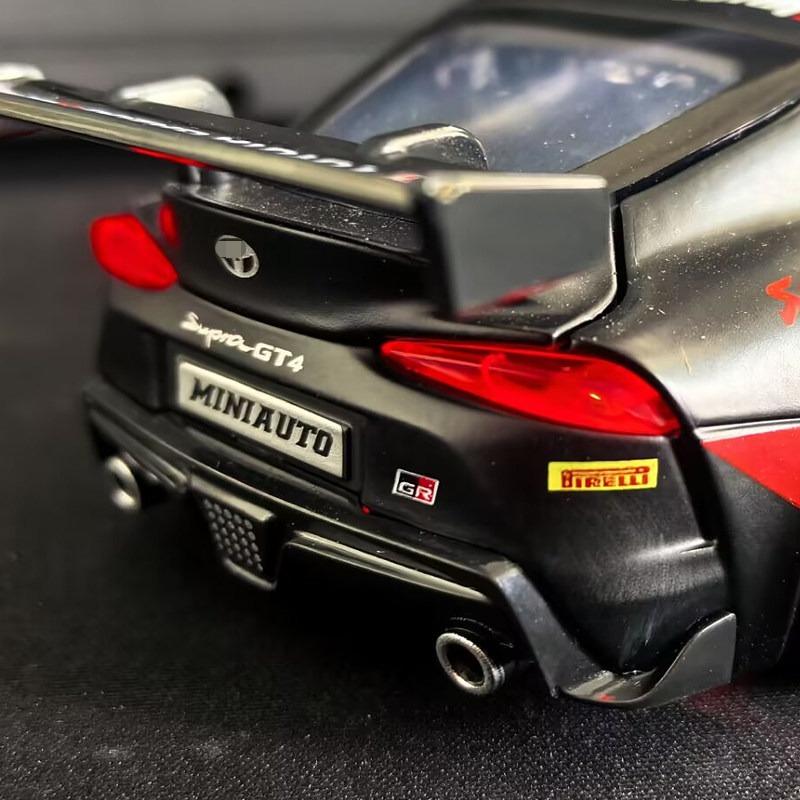 1:32 GR Supra GT4 Simulation Alloy Sports Car Model Sound and Light Pull Back Toy Gift Diecast Alloy Car Model Collectibl