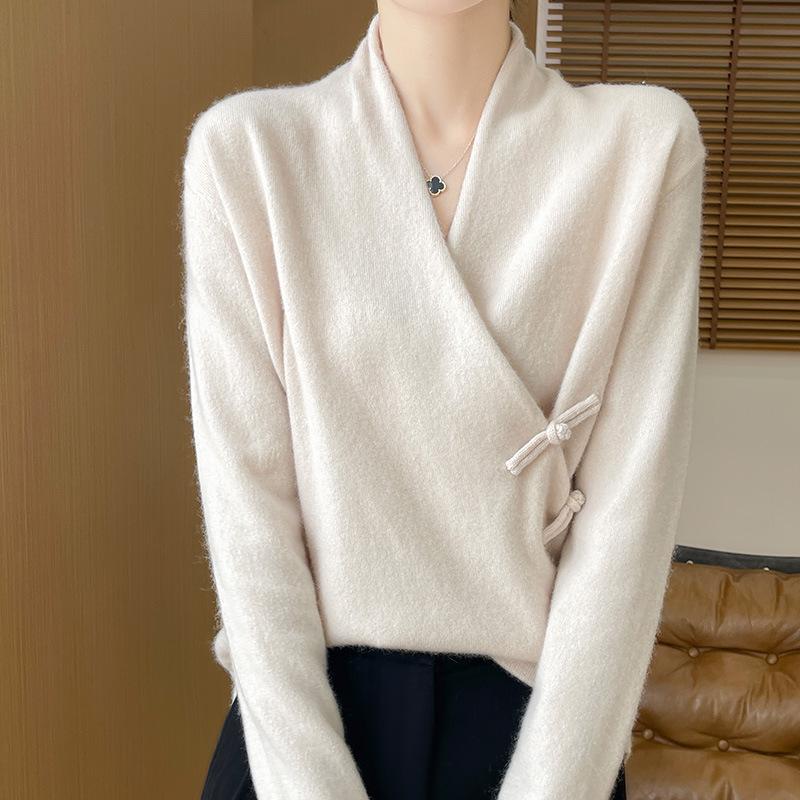 Chinese Style V-Neck Wool Sweater with Frog Buttons
