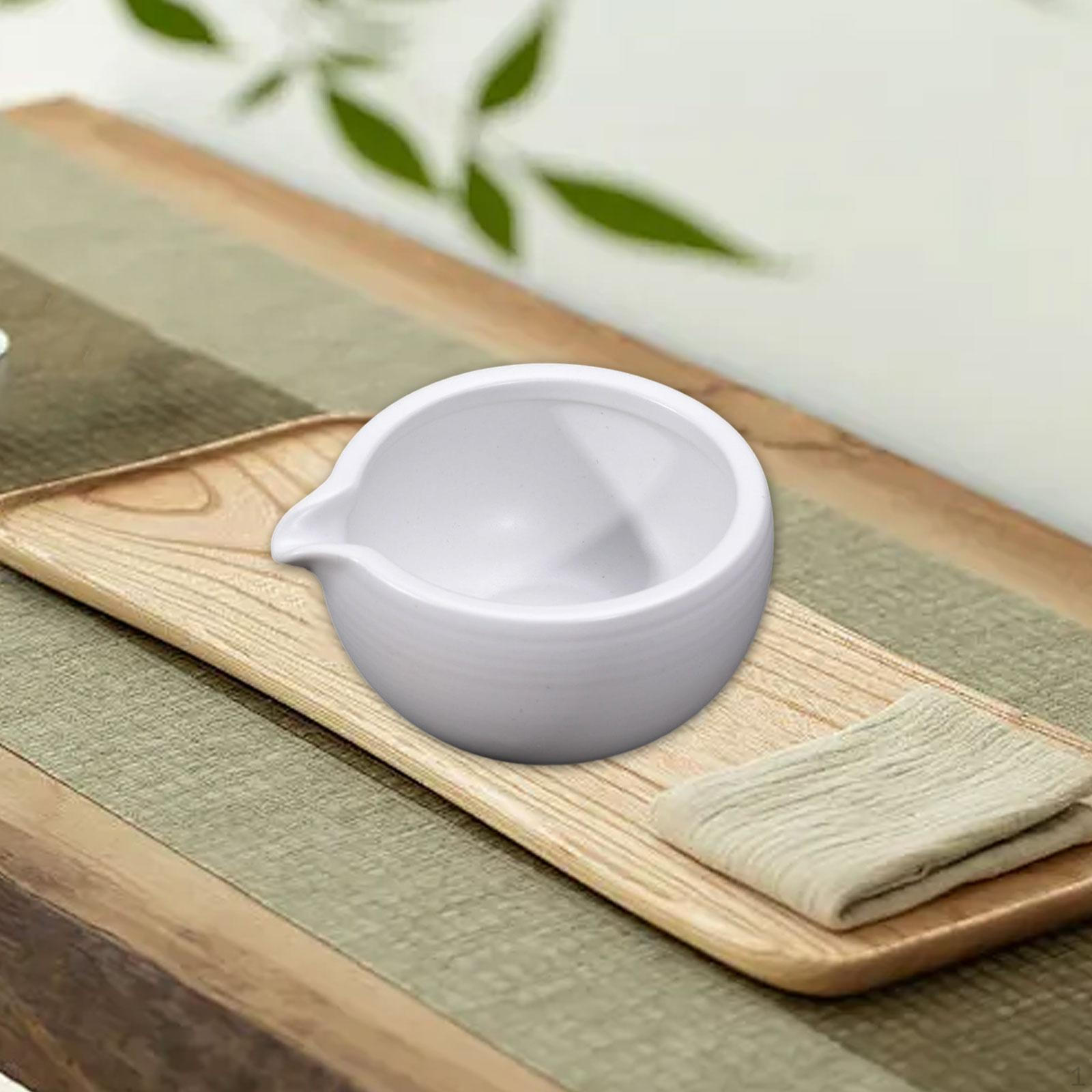 

Керамическая чаван для приготовления и подачи матча белый