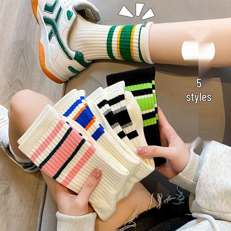 5 Pairs of Black and White Striped Mid-Calf Socks: Autumn/Winter Korean-Inspired Academy Style