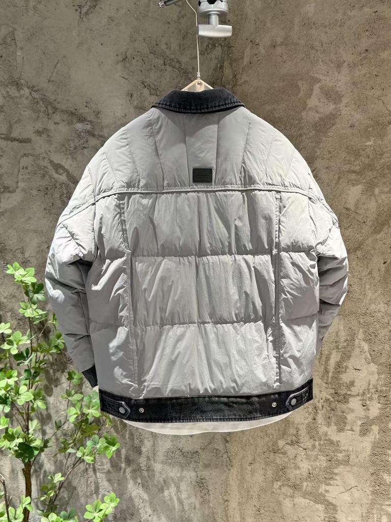 Herren Jacke aus Denim mit Patchwork und weiße Entendaunen: Modisch, Leicht, Zweiteiliges Design, Reverskragen, Einfarbige Winteroberbekleidung