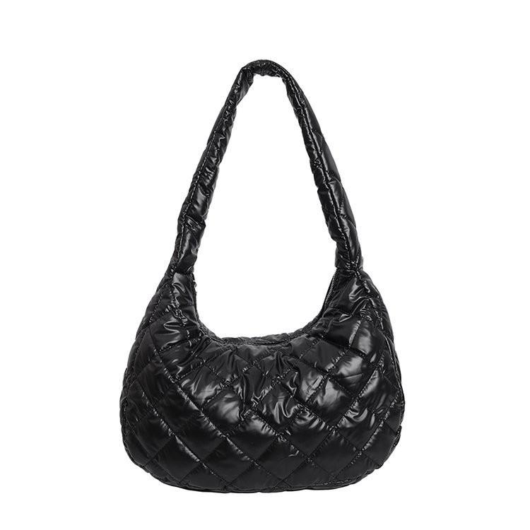 Chic And Versatile Shoulder Bag For Women Featuring Diamond Pattern And Soft Fabric
