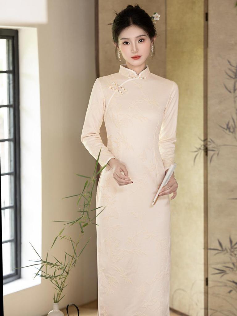 High-End Slimming Retro Qipao: Young Style Autumn/Winter Dress