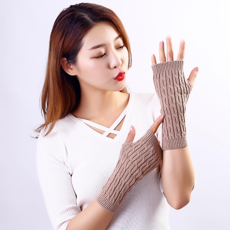 Women's Cashmere Blend Cable Knit Fingerless Gloves Soft Warm Knitted Wrist Warmers for Autumn Winter Cycling Outdoor Fashion