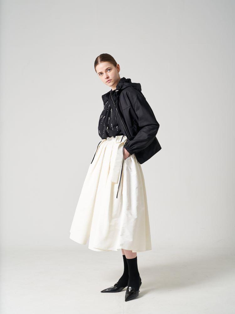 Seutyudiopolaenkeompeoni Re-Nylon Full Skirt
