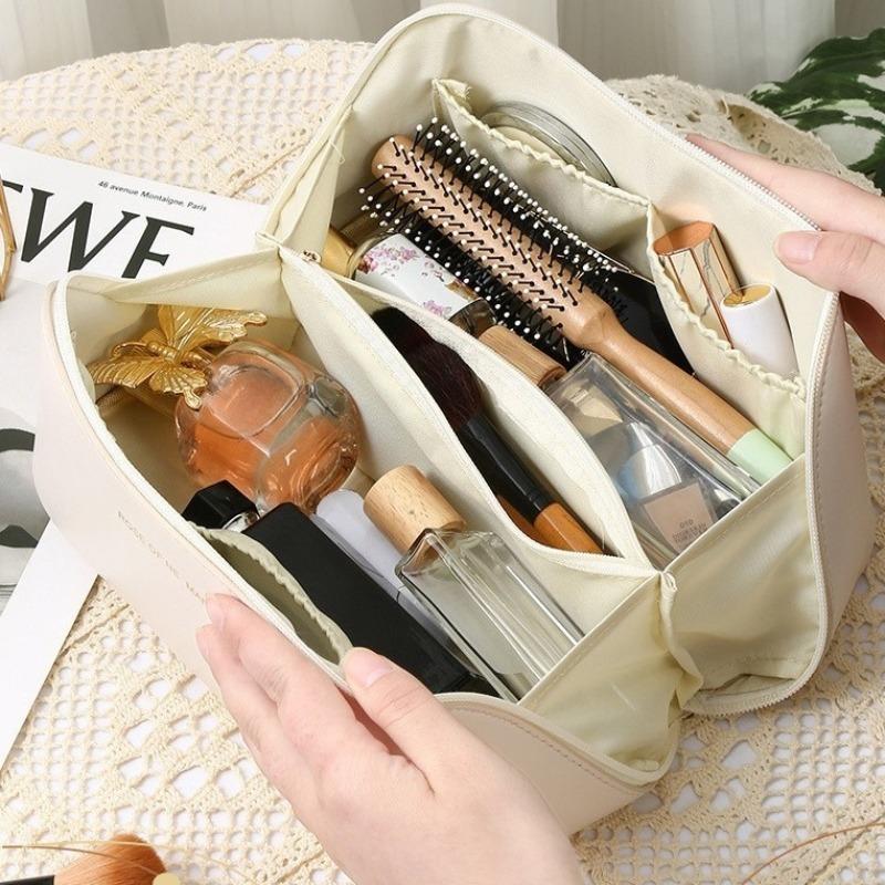 Large Capacity Expandable Travel Cosmetic Storage Bag With Handle