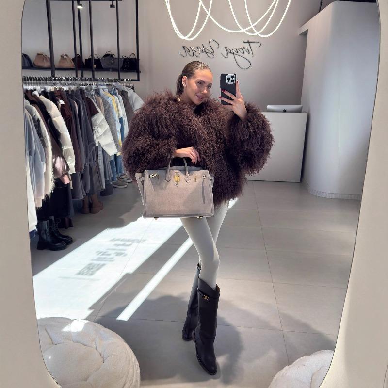 Tan sheep fur fur environmentally friendly wool jacket