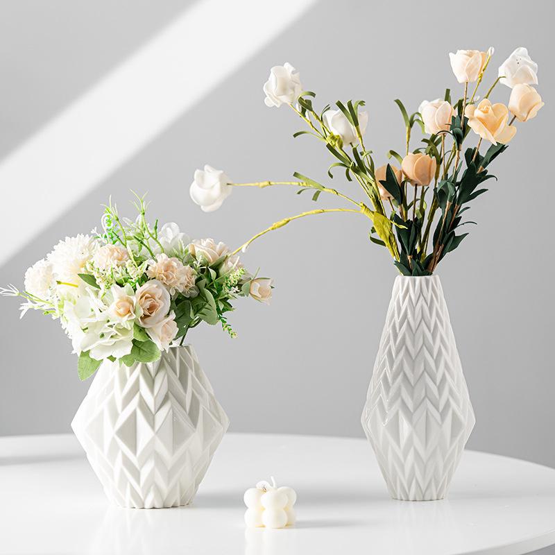 Simple Geometric Rhombus White Ceramic Vase Light Luxury Home Decoration Ornament High-End Art Flower Arrangement