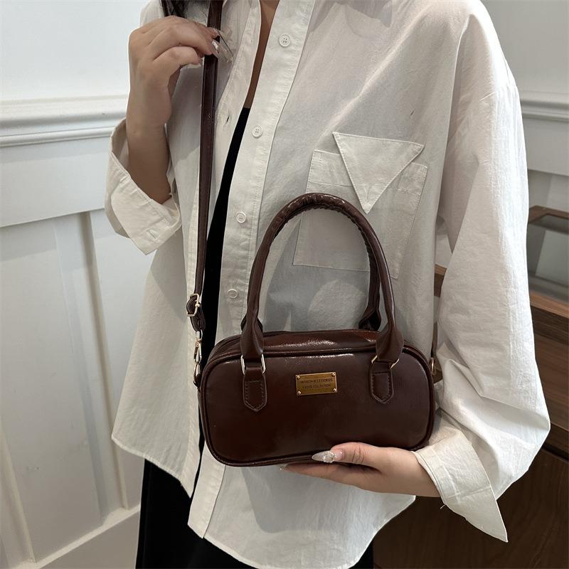Bag Women's New Fashion Retro Simple Versatile Messenger Bag Niche Retro Handbag Shoulder Bag