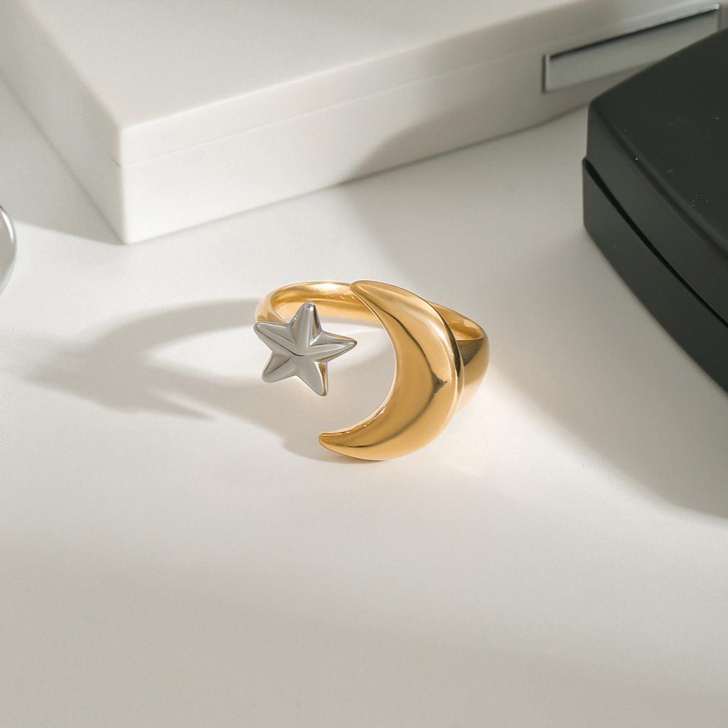 Yori Lucky Star Moon Stainless Steel Ring 18K PVD Plated Texture Waterproof Golden Jewelry Recommend Gift