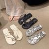 Set of Toes 2025 One-word Low-heeled New Sandals Wear Rhinestone Sandals Beach Flat-bottomed Summer Slippers French