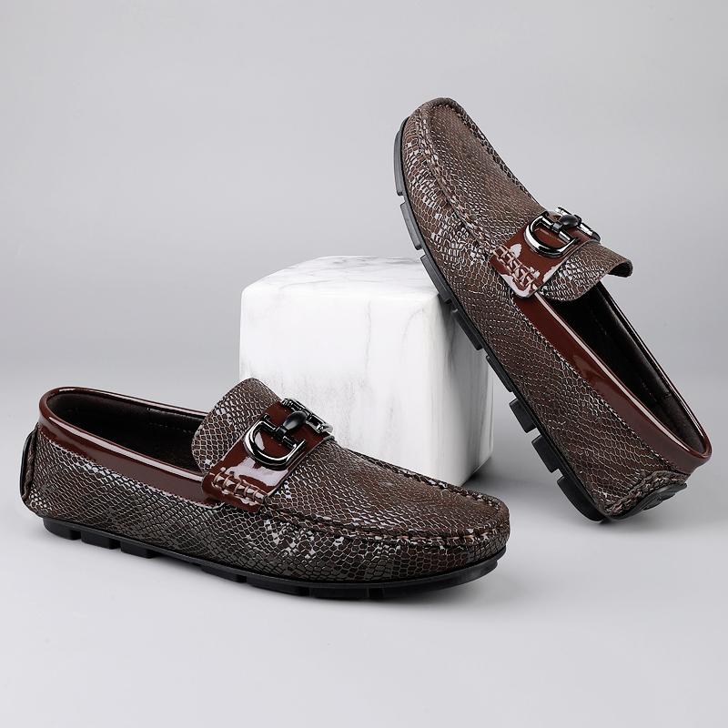Fashion Men Luxury Comfortable Casual Slip On Non-slip Fashion Metal Buckle Decoration Bean Shoes Snake Skin Pattern Design Loafer Shoes