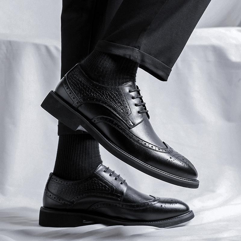 Herren Lederschuhe 2025 neue trendige Schuhe Brock geschnitzt Businesskleid Leder Casual High Sense 66782-R