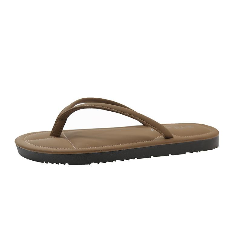 

Flip-flops women s summer outer wear fashion 2025 new high-end flat toe solid color casual beach shoes 40