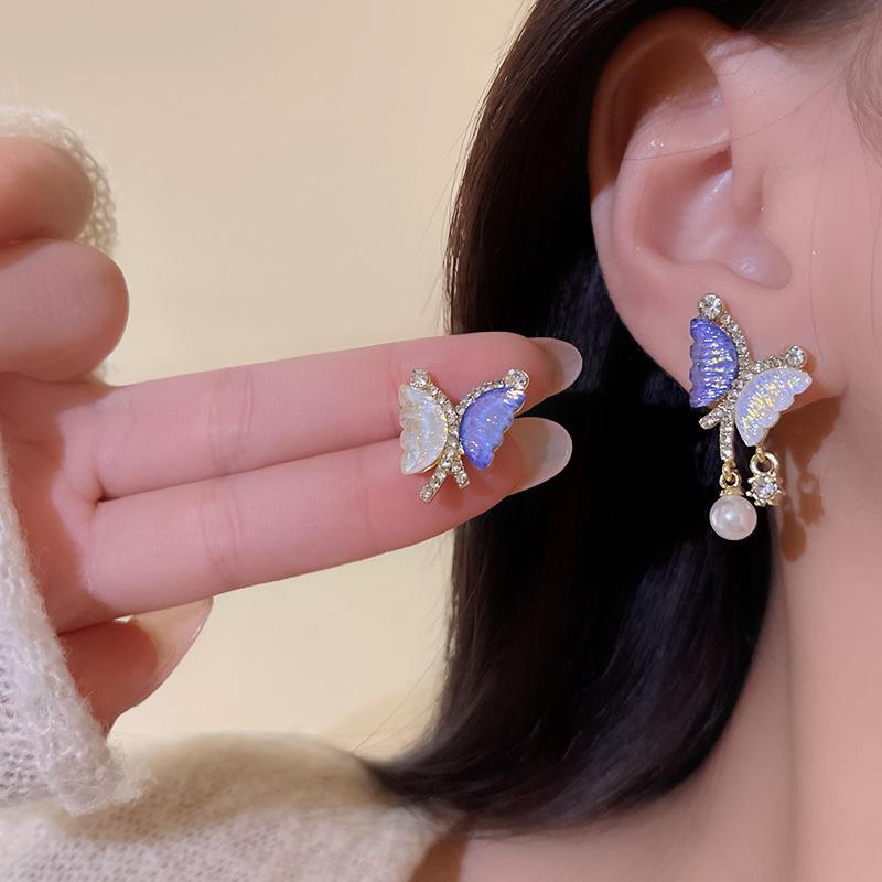 Super Fairy Crystal Butterfly Earrings Women's Niche High-end Sense Versatile Temperament Pearl Stud Earrings