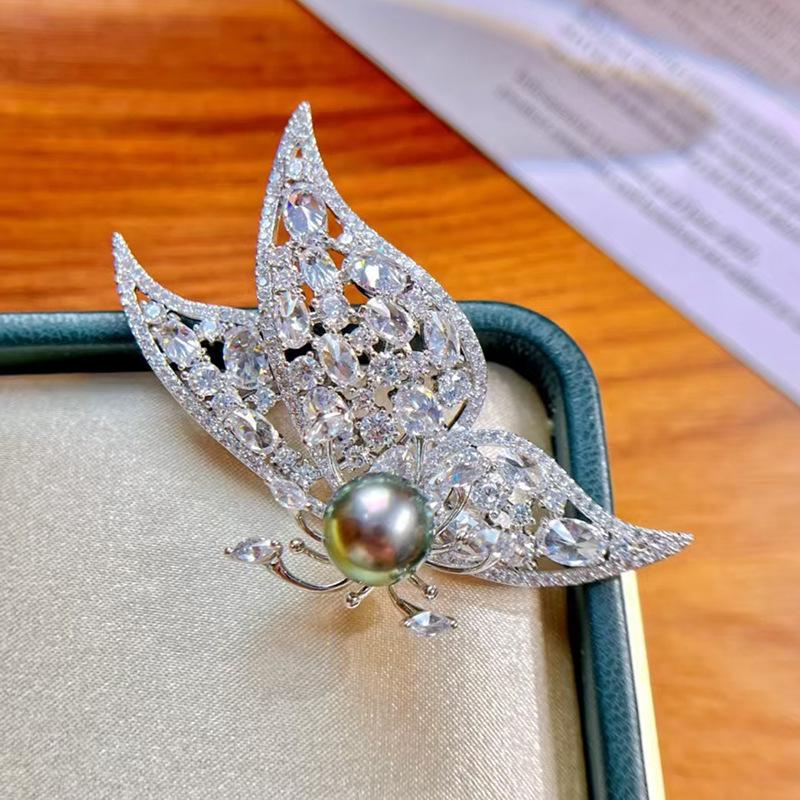 Exquisite DIY Diamond Butterfly Brooch with Zircon and Pearl Corsage Pin