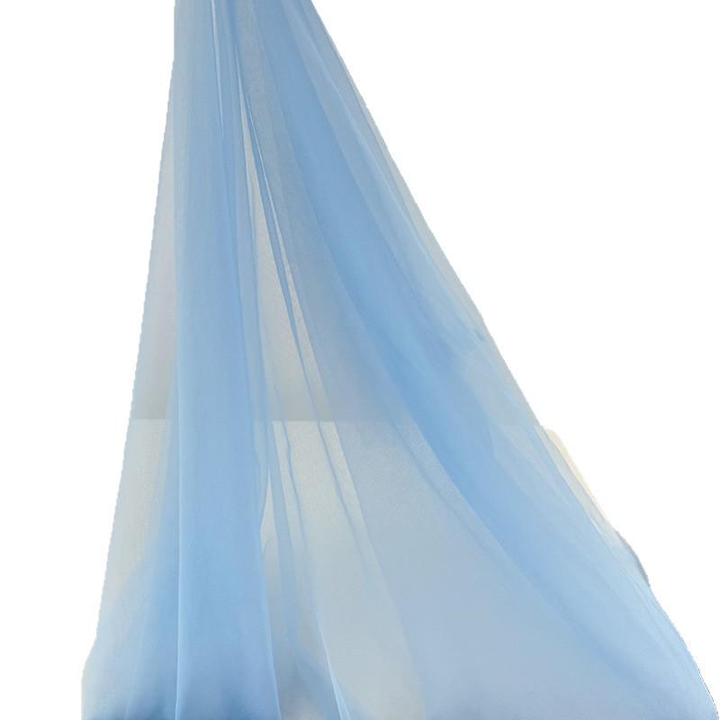Blaues Gaze-Weichgarn für Kindergartenbühnen- und Decken Dekoration, Abschlussfeier Szene