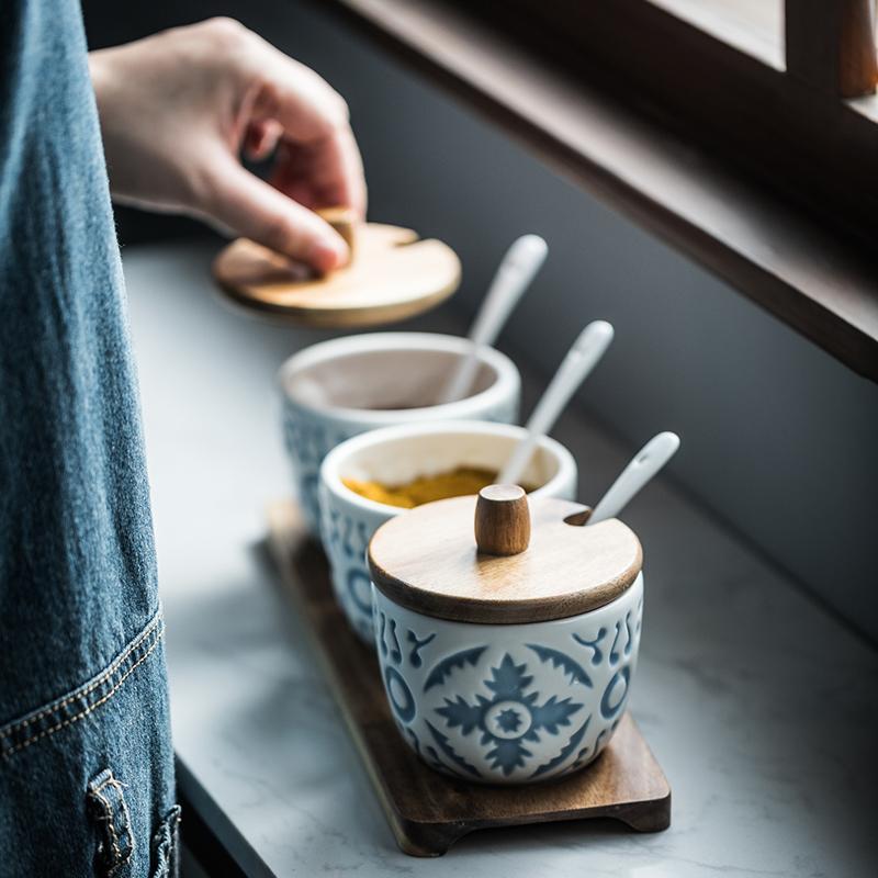 Retro Ceramic Seasoning Jars Salt and Pepper Shakers Kitchen Spice Tools Spice Organizer Jars Seasoning Box Kitchen Accessories