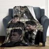 Ronaldos Legacy Lights bedruckte Flanelldecke, atmungsaktiv und warm, ein stilvolles Geschenk für Zuhause, geeignet für den Gebrauch zu Hause, im Büro und als Tagesdecke. 0713a5