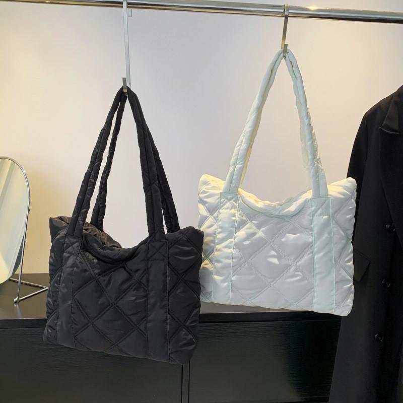 2023 Winter Fashion Rhombus Cotton Shoulder Bag For Women Street Style Large Capacity Embroidery Trendy Tote Bag