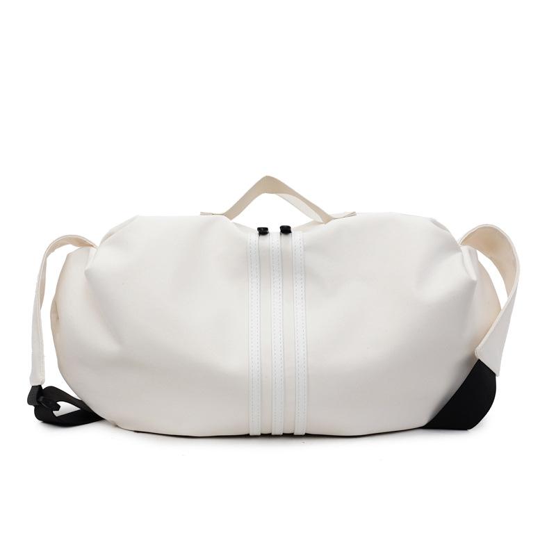 Fashionable striped lightweight women's yoga bag, stylish and versatile handbag, large-capacity casual crossbody gym bag