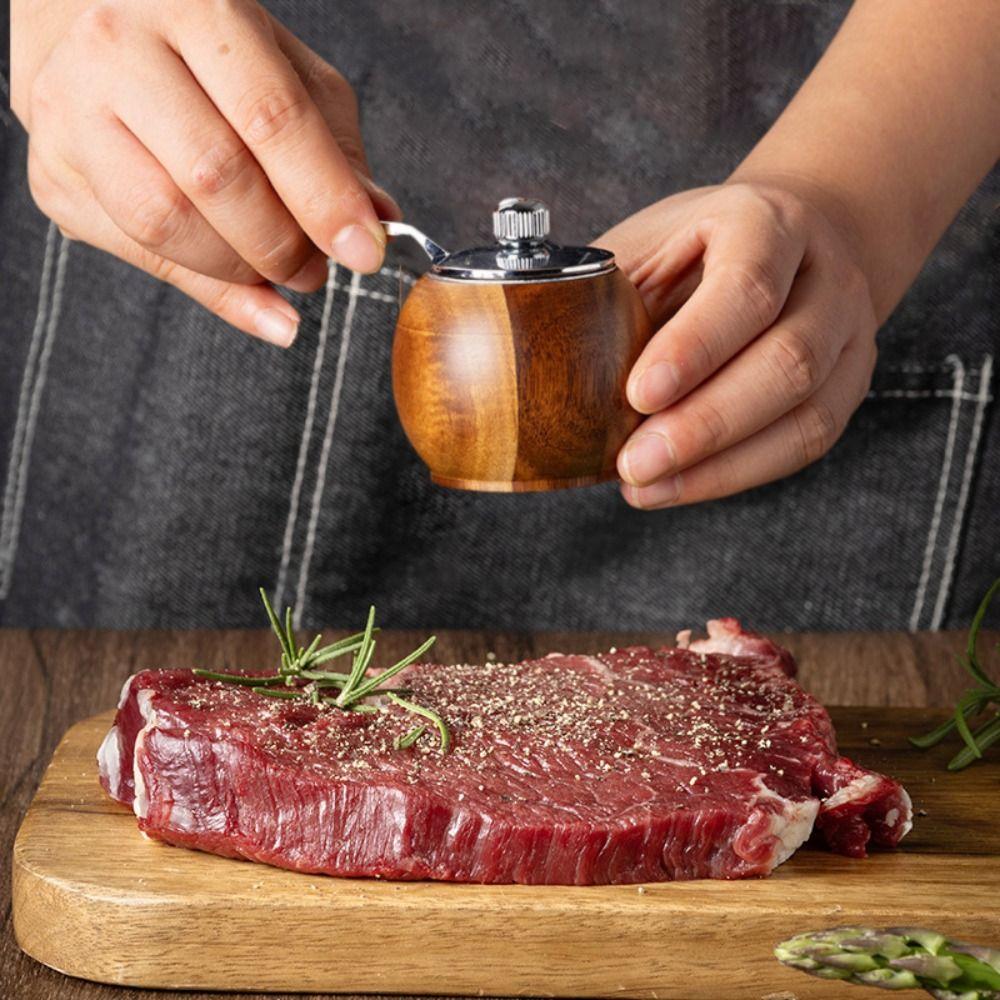 Ceramic Grinding Core Spherical Pepper Grinder Wooden Manual Pepper Grinder  for Grilling Frying