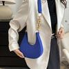 Sophisticated Shoulder Bag Felt Handbag Crossbody Bag with Chain Strap for Women