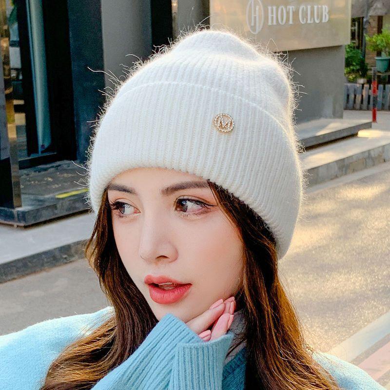 

Autumn and Winter Women s Knitted Hat Versatile Thick and Velvet Warm Knitted Hat Korean Edition Hoodie One Size белый
