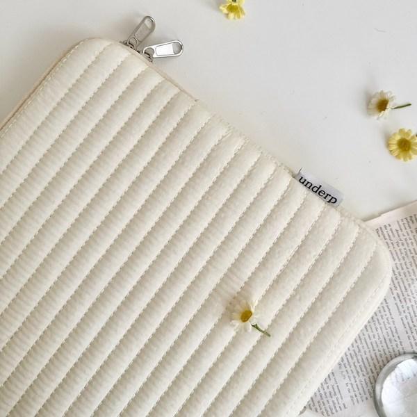 Underp Quilted Laptop Pouch
