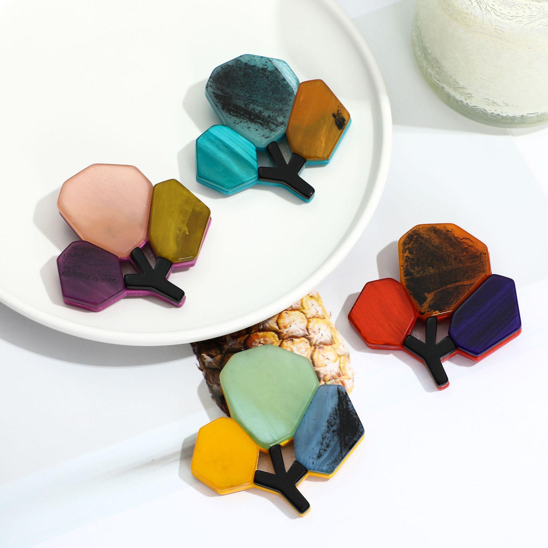 

Korean new wholesale niche acrylic tree branch brooch, personalized classic розовый