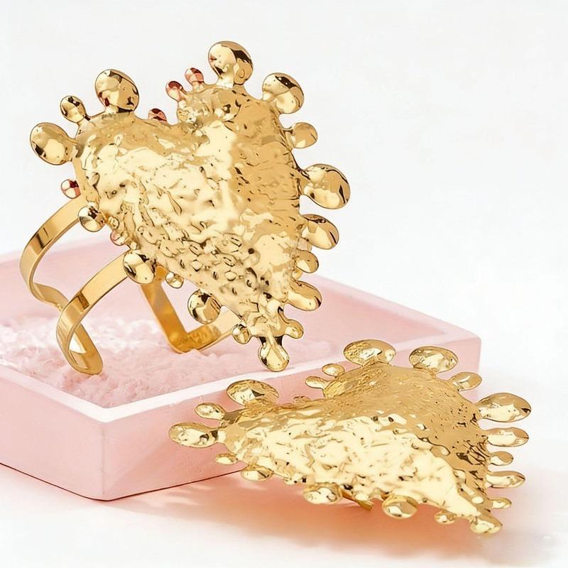 Two Pieces of Retro Gold Big Love Open Wide-sided Metal Bracelet Ring Niche Design Exaggerated and Elegant Set