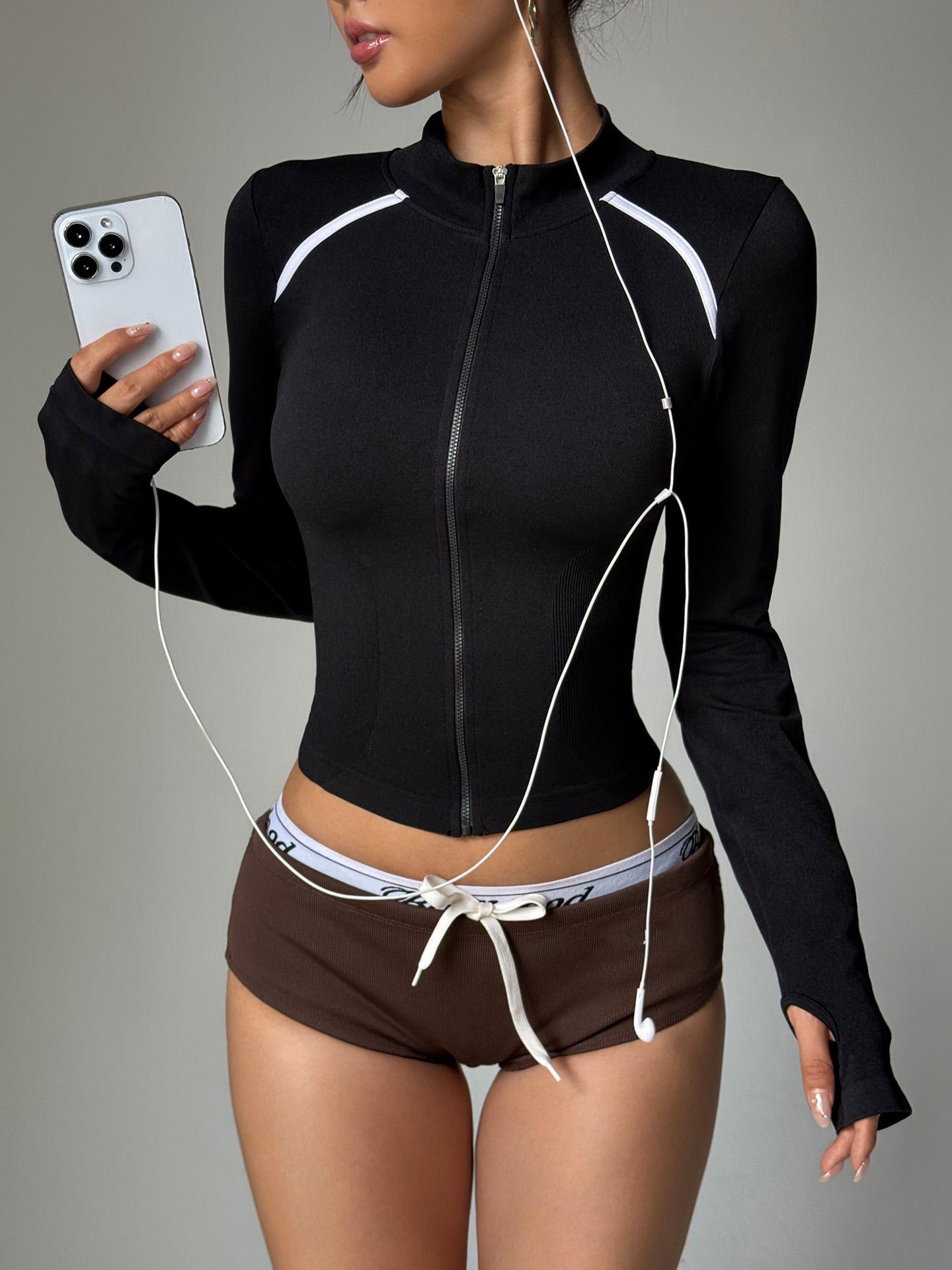 

Women s seamless stand up collar styling jacket, suitable for daily yoga wear during autumn and winter sports seasons. L чорний