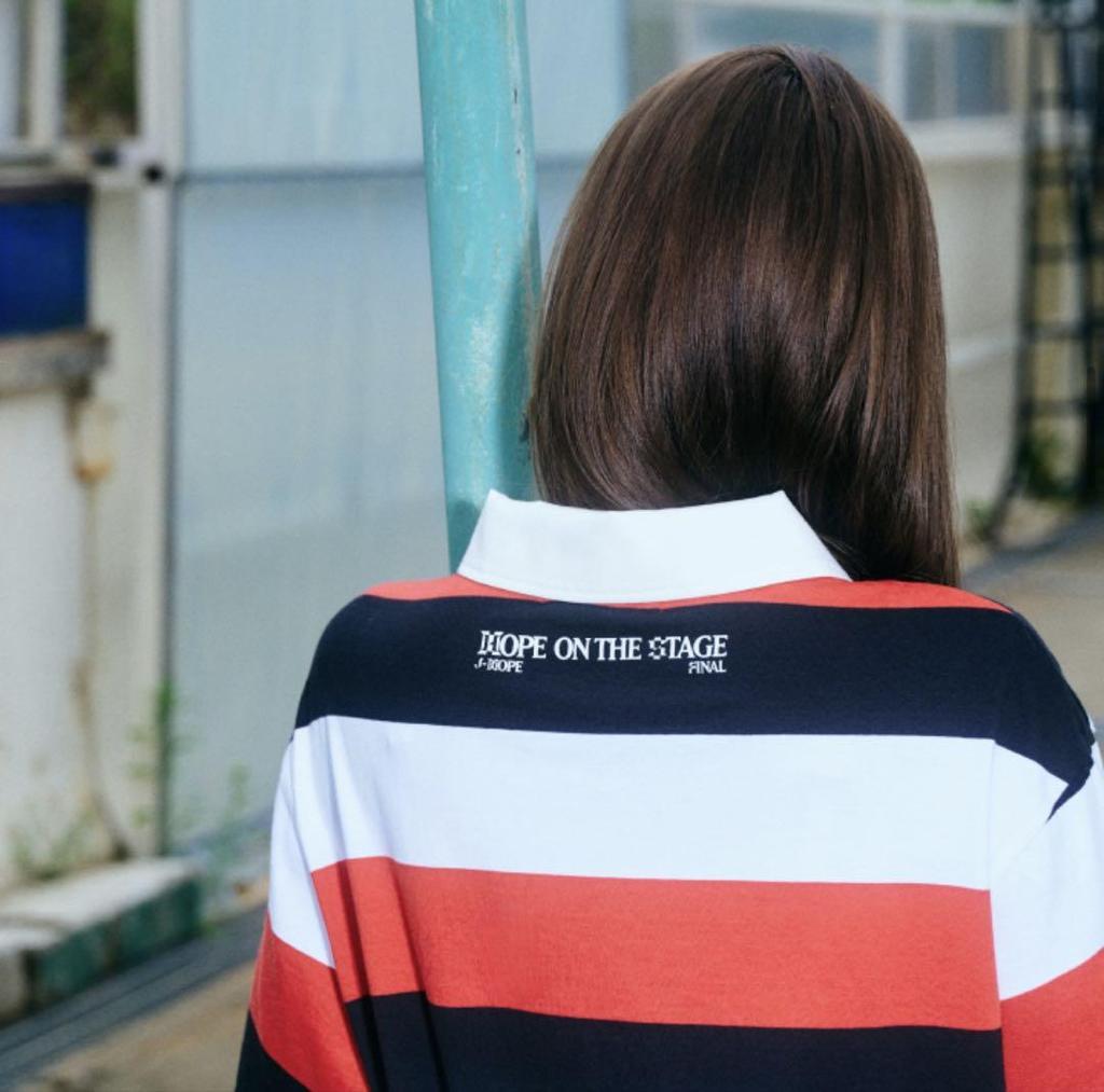 [USED] Official [HOPE ON THE STAGE_FINAL] Stripe T-shirt